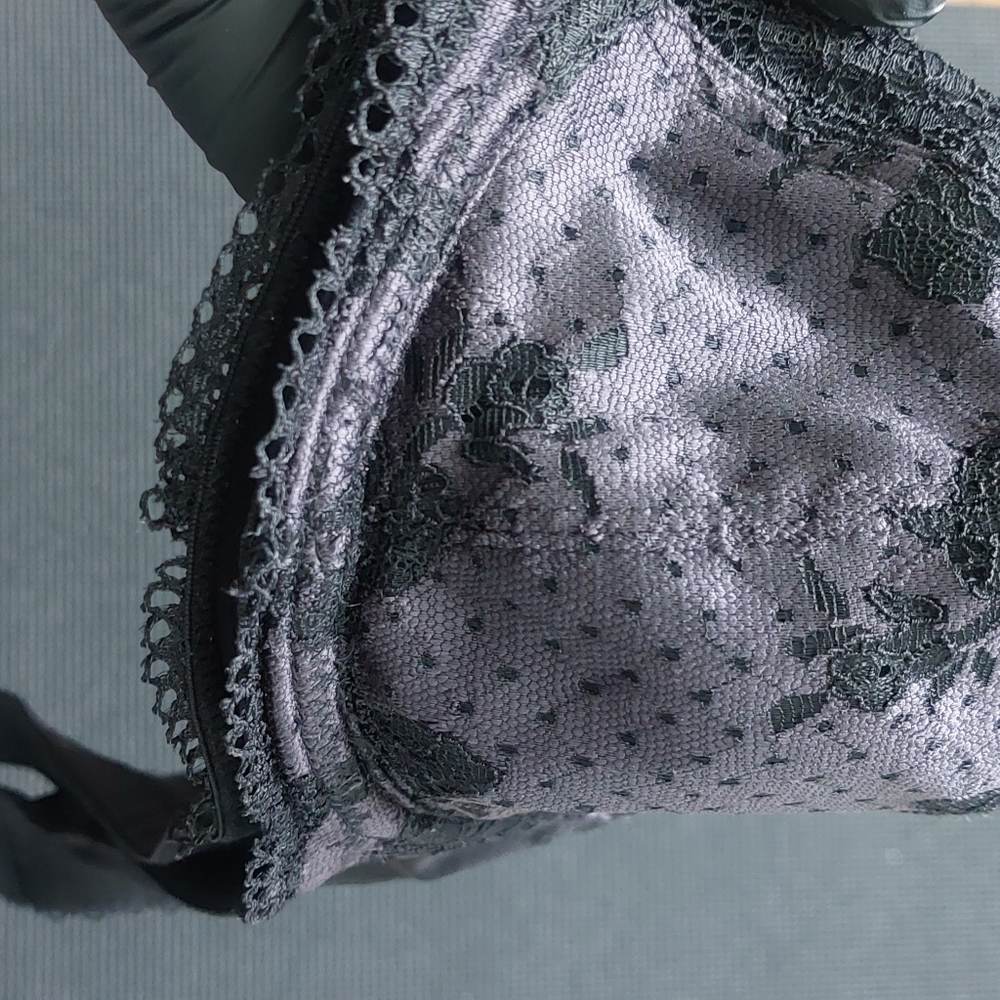 High APEX Bra - Picture 2 of 13
